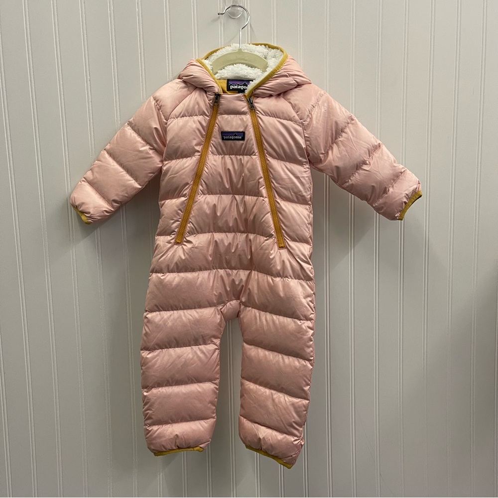 NWT Patagonia Infant Hi-Loft Down Sweater Bunting in Seafan Pink Baby Girls 3-6M
